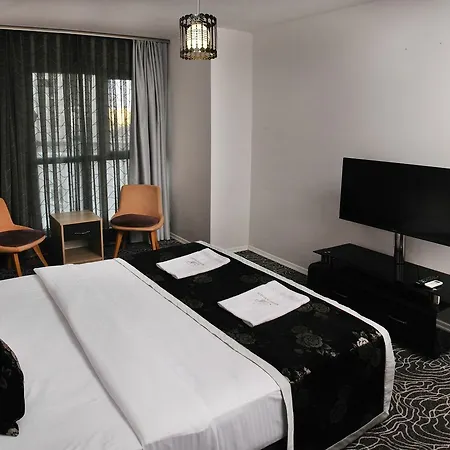 Gold Apartment
