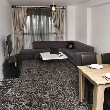 Gold Apartment *